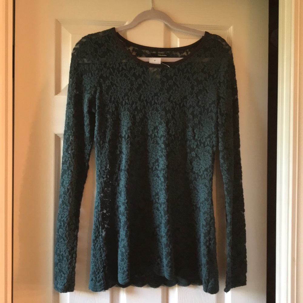 NWT Forest Green Lace Tee